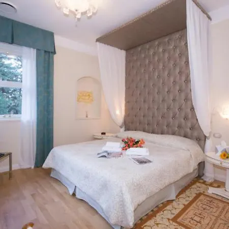 Sleeps 13 Pool Air Con Βίλα