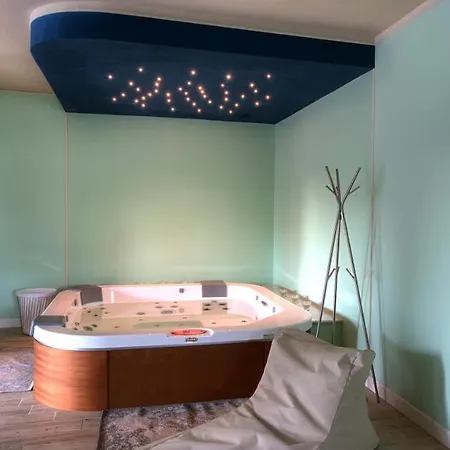 Βίλα Sleeps 13 Pool Air Con